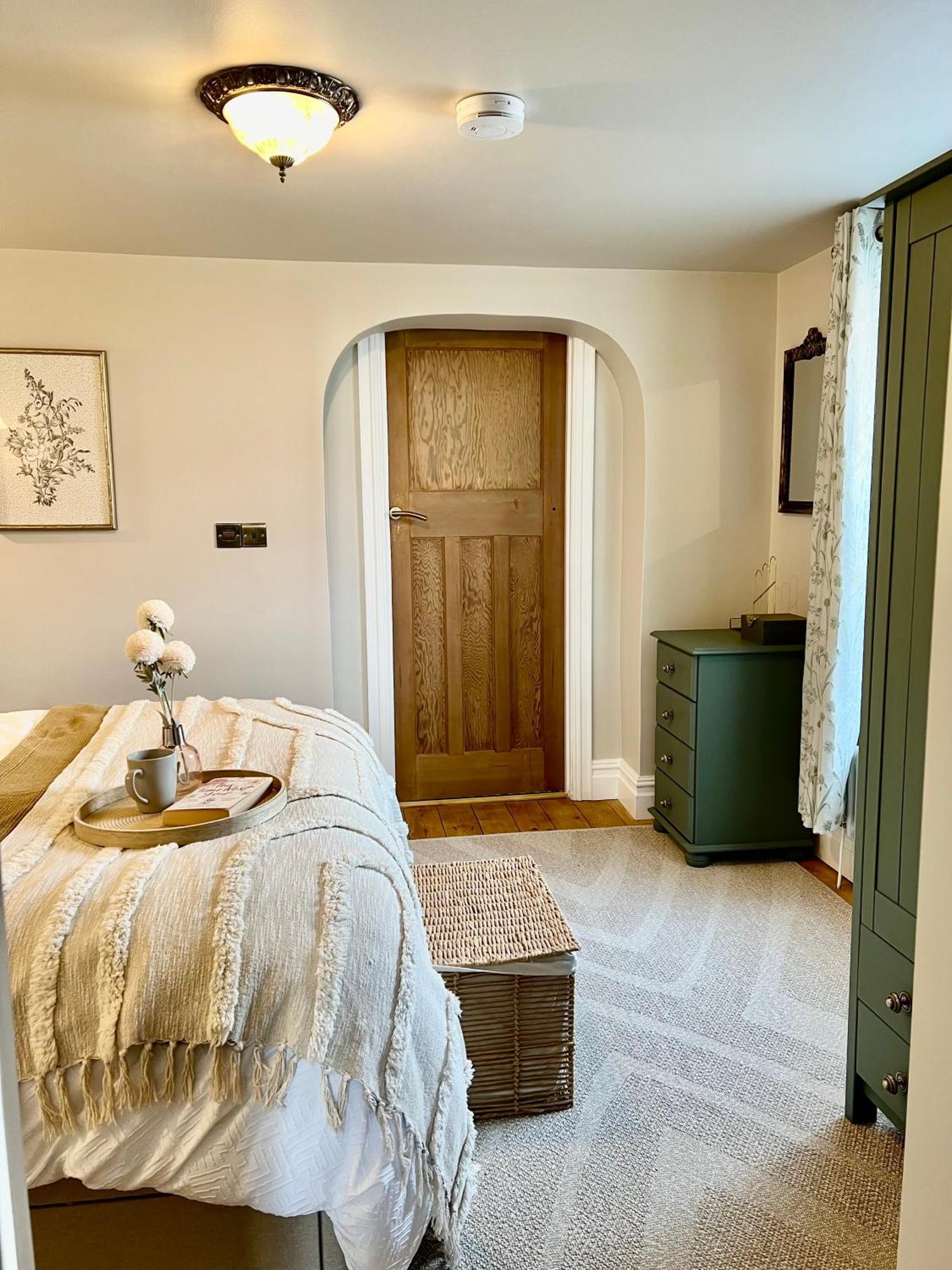 The Prestbury Annexe * Cheltenham